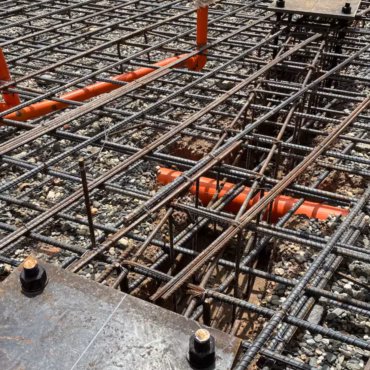 instalaciones sanitarias en cimentación para ejecución de obra